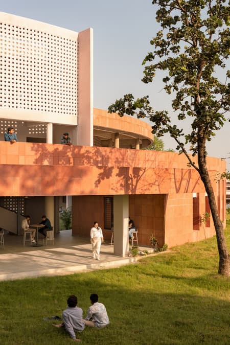 Granthalay Civic Institution